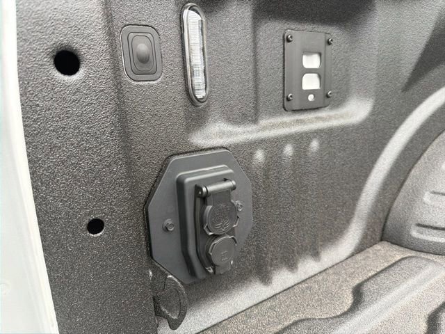 New 2026 Ford F450 Lariat w/ Lariat Premium Package image 34