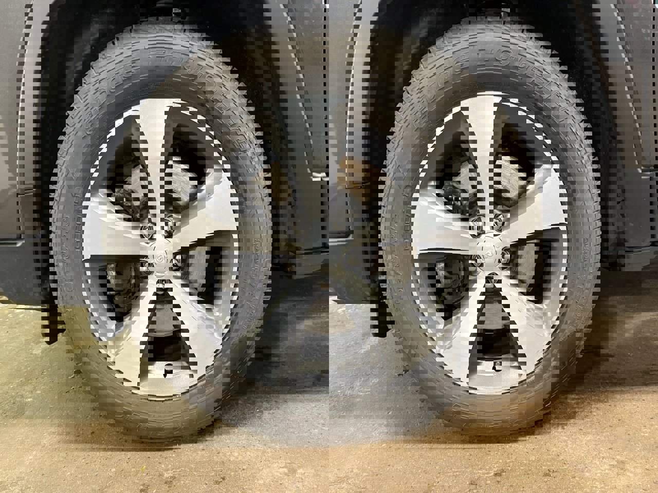 Used 2021 Jeep Cherokee Limited AWD/4WD image 29