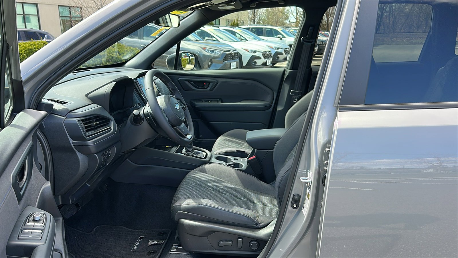 Certified 2025 Subaru Forester Premium AWD/4WD image 9