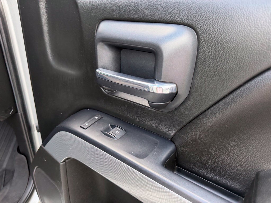 Used 2018 Chevrolet Silverado 2500 LT w/ LT Fleet Convenience Package AWD/4WD image 29