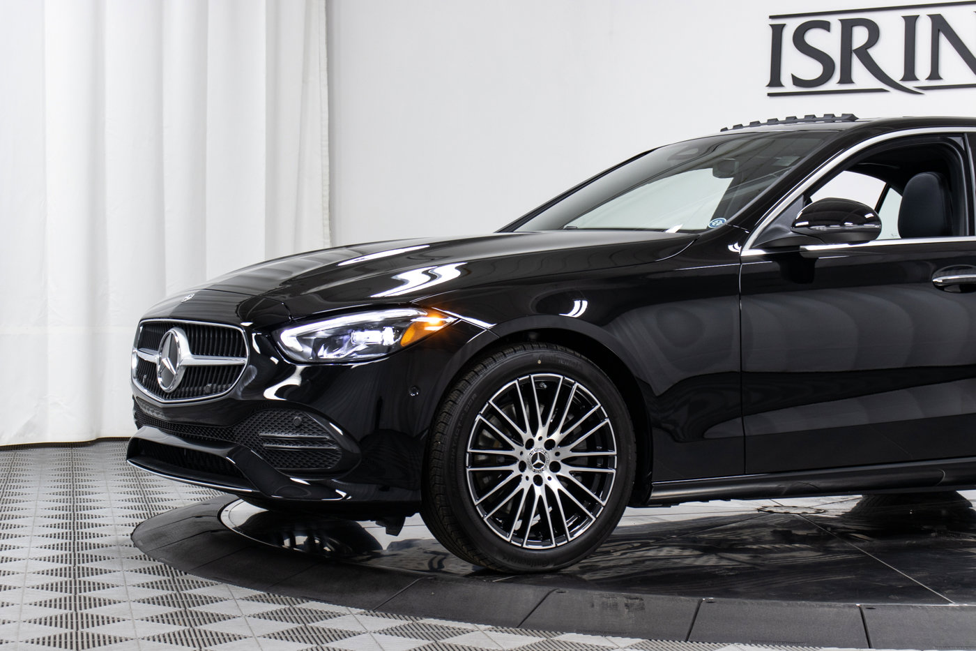 Used 2025 Mercedes-Benz C 300 4MATIC Sedan image 26