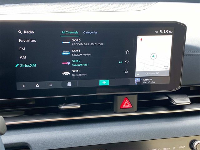 Used 2025 Kia Carnival EX image 24