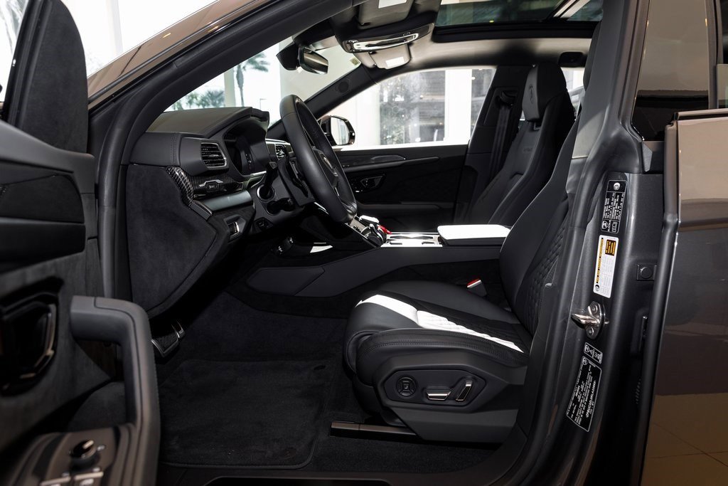 Used 2024 Lamborghini Urus Performante image 23