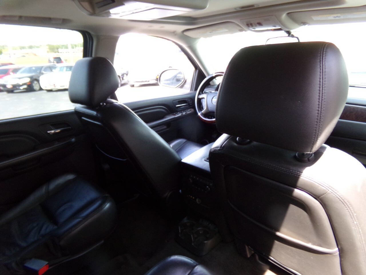 Used 2013 GMC Yukon XL Denali image 33