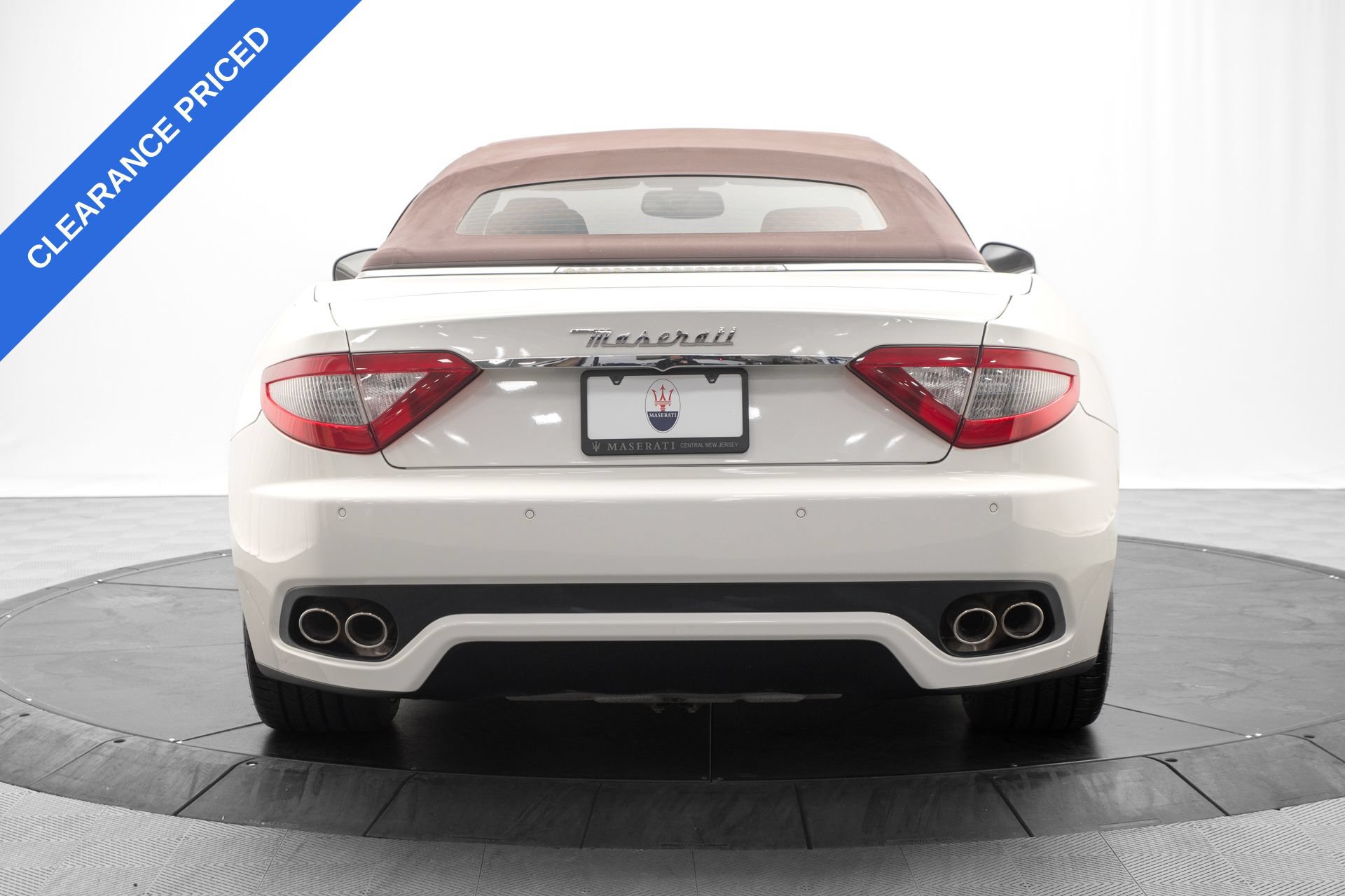 Used 2013 Maserati GranTurismo Convertible RWD image 12