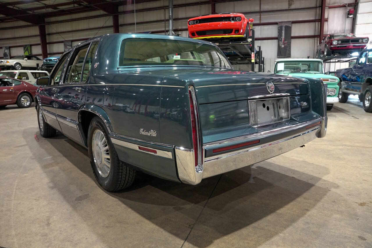 Used 1992 Cadillac De Ville Sedan FWD image 6