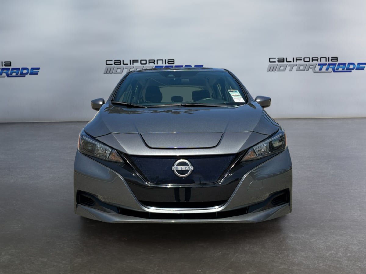 Used 2025 Nissan Leaf S FWD image 2