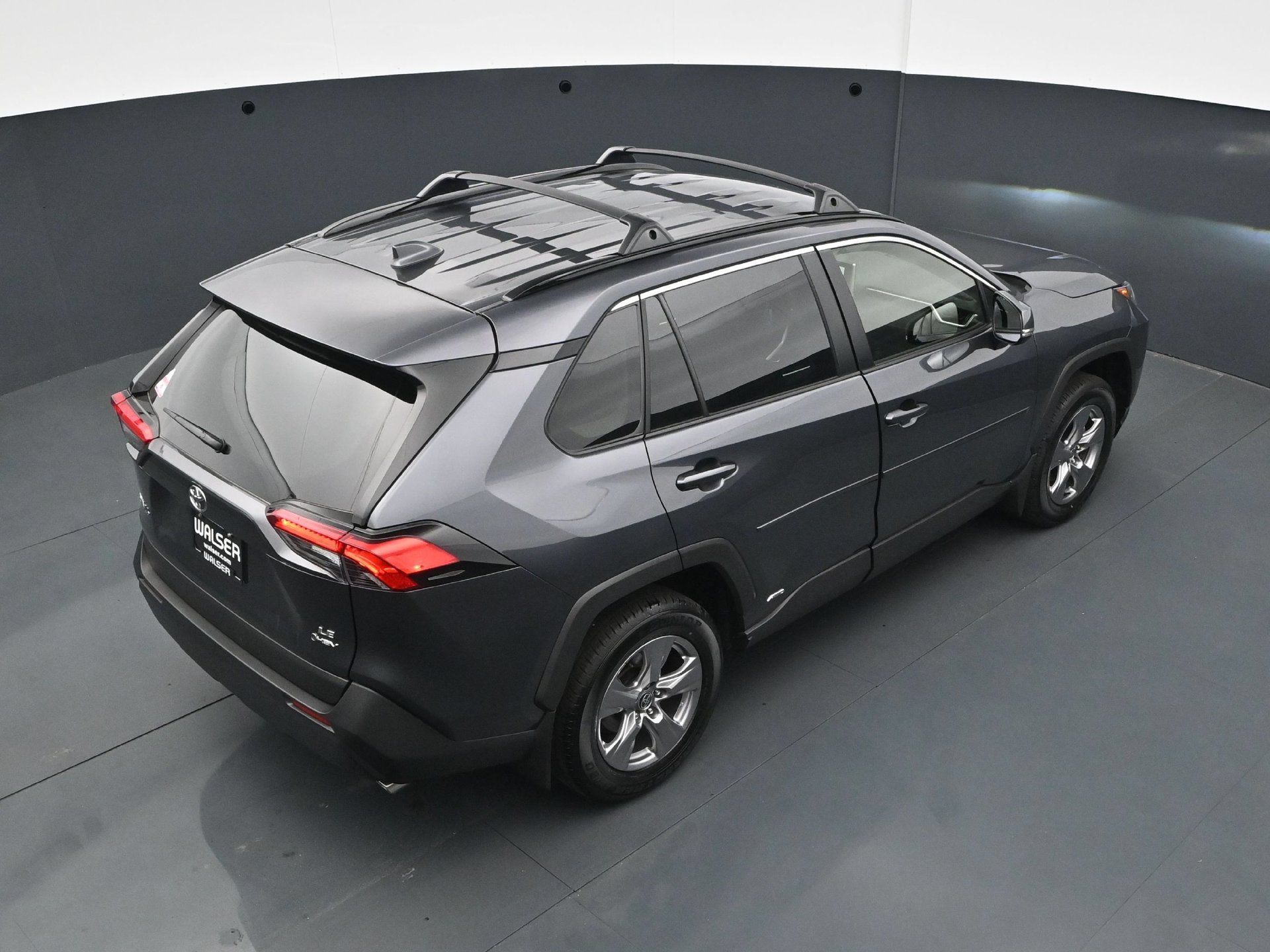 Used 2025 Toyota RAV4 LE AWD/4WD image 39