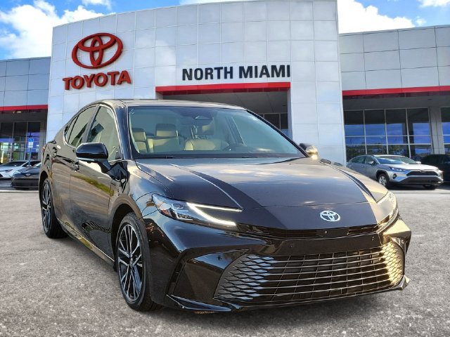 Used 2025 Toyota Camry XLE w/ Premium Plus Package