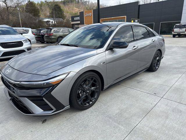 Used 2024 Hyundai Elantra N Line image 11