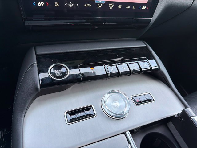 New 2027 Lincoln Navigator Reserve AWD/4WD image 22