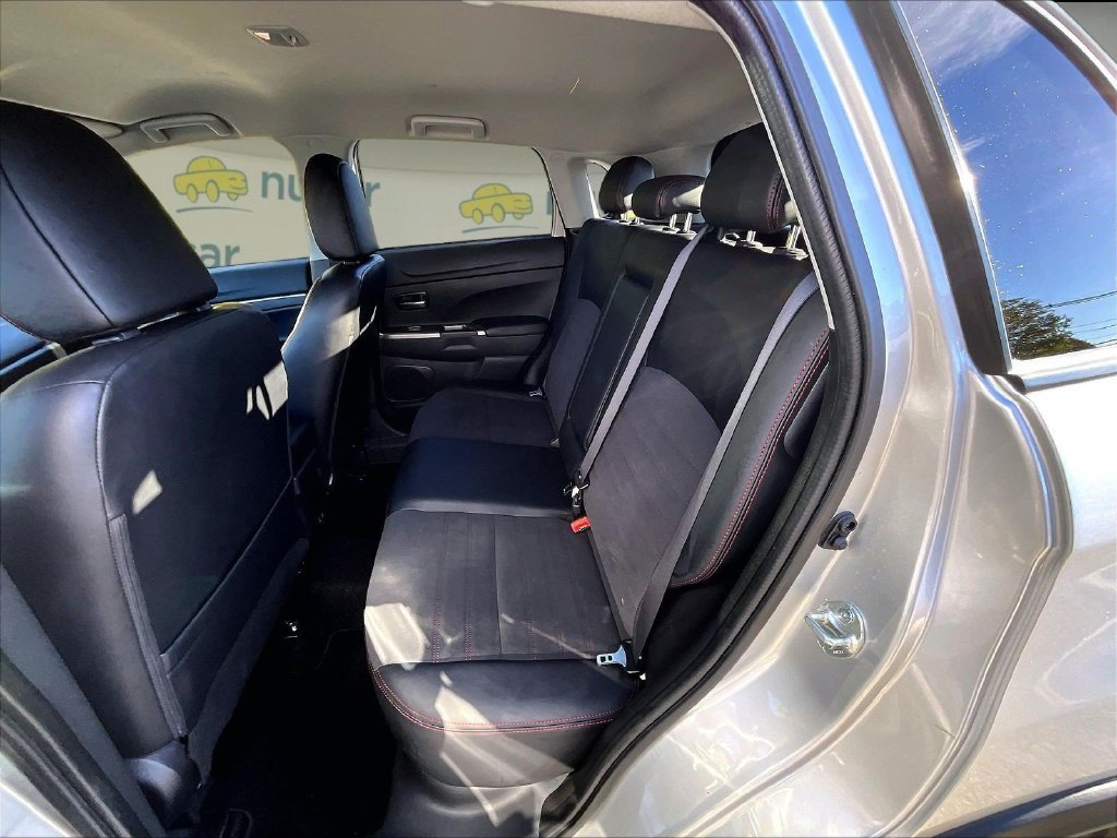 Used 2025 Mitsubishi Outlander Sport SE AWD/4WD image 15