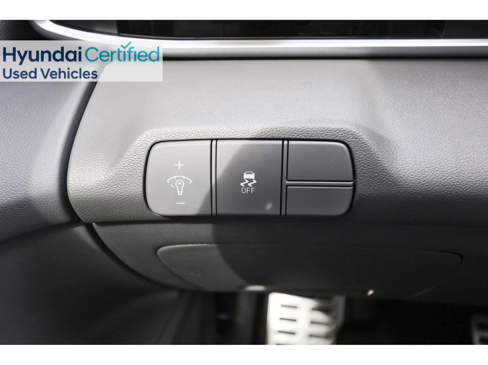 Certified 2026 Hyundai Elantra Sport w/ Cargo Package FWD image 22