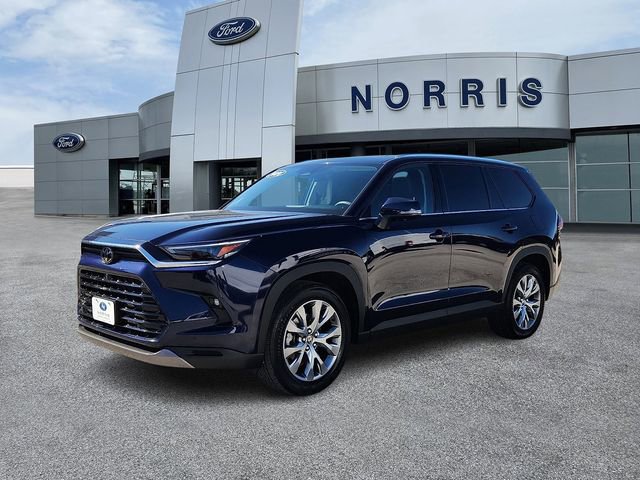 Used 2024 Toyota Grand Highlander Limited image 2