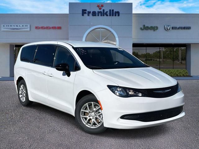 New 2026 Chrysler Voyager LX