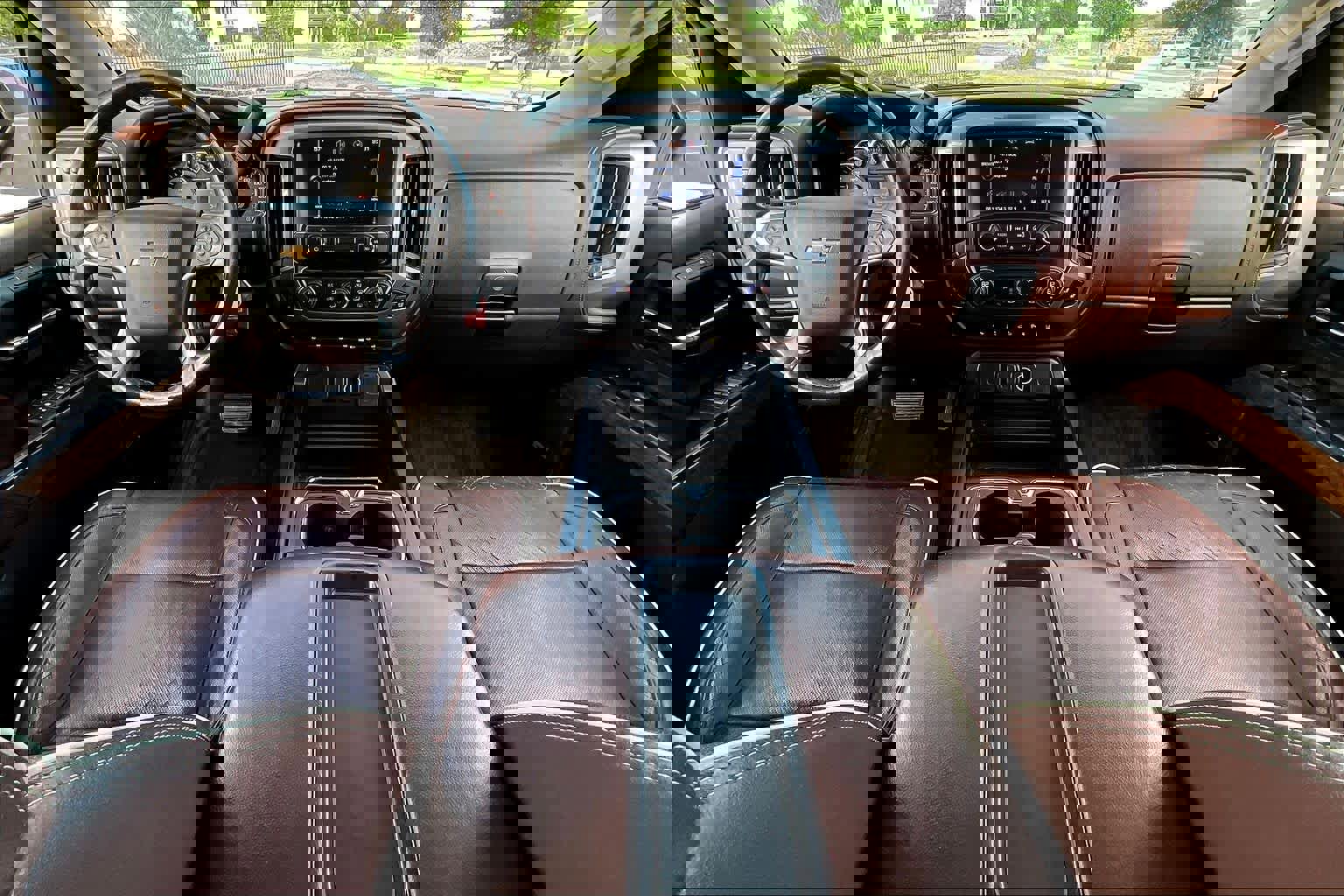 Used 2014 Chevrolet Silverado 1500 High Country w/ High Country Premium Package image 16