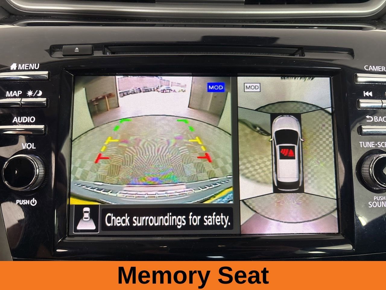 Used 2023 Nissan Murano SL w/ SL Moonroof Package image 16