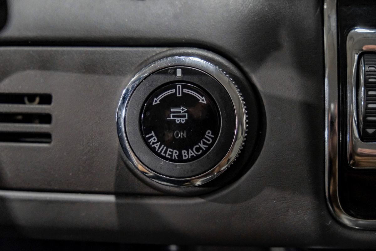 Used 2021 Lincoln Navigator L Black Label w/ Cargo Convenience Package image 28