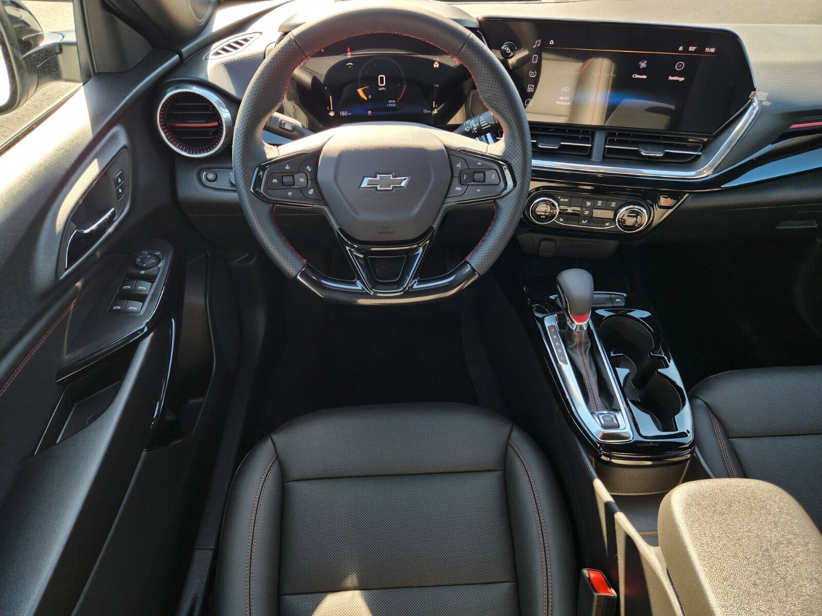 New 2026 Chevrolet Trax RS w/ Driver Confidence Package image 10