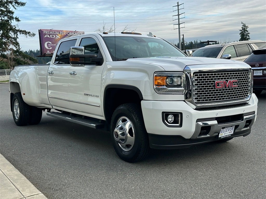 Used 2015 GMC Sierra 3500 Denali w/ Duramax Plus Package image 7