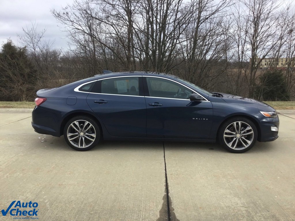 Used 2022 Chevrolet Malibu LT image 2