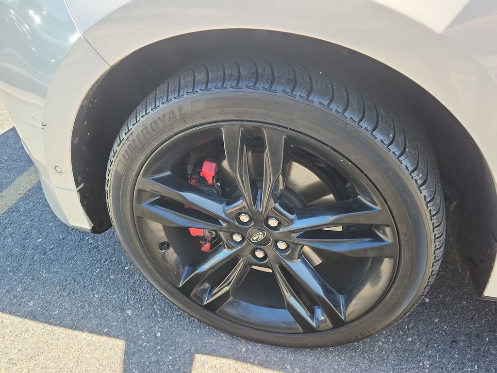 Used 2019 Ford Edge ST w/ Equipment Group 401A image 20