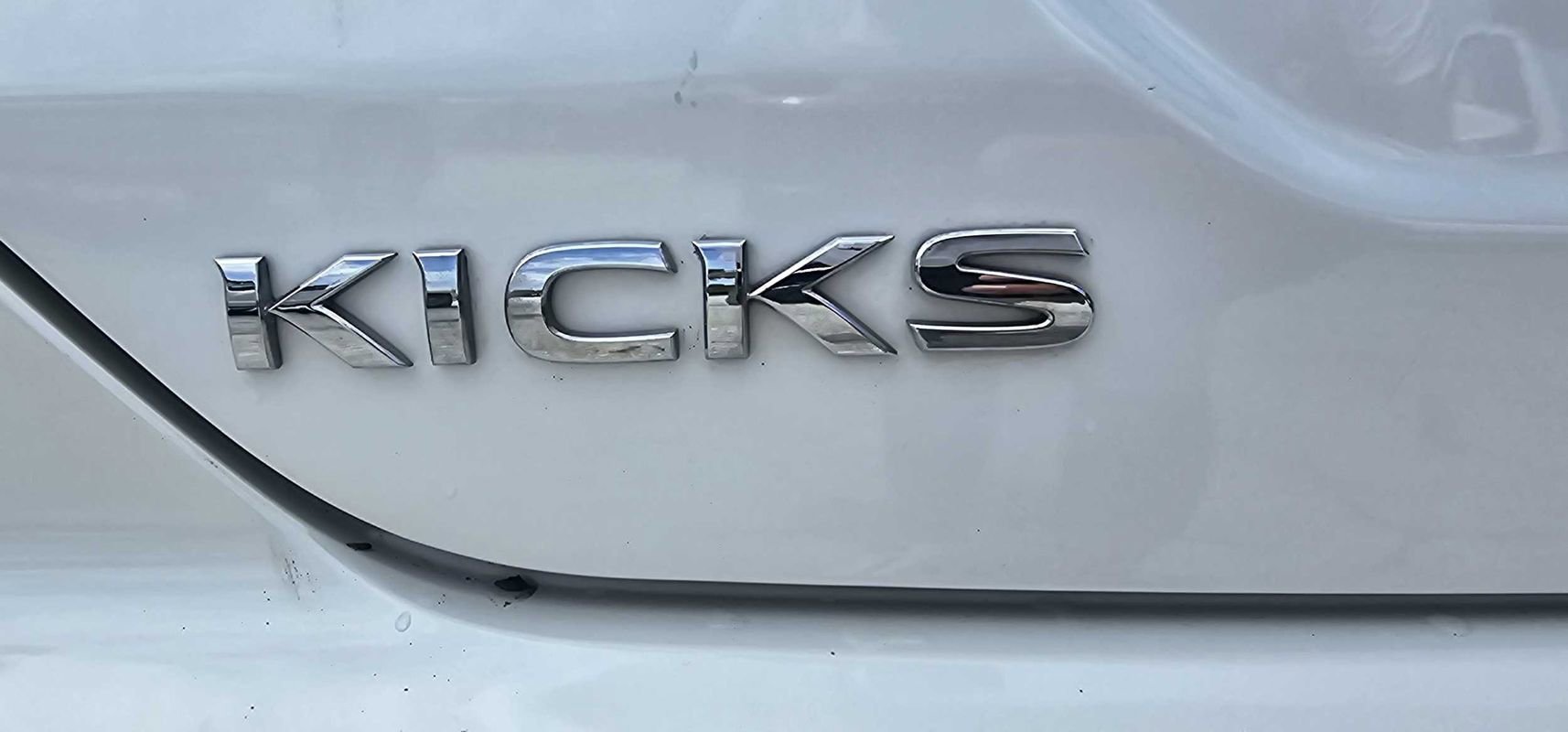 Used 2022 Nissan Kicks SV FWD image 19