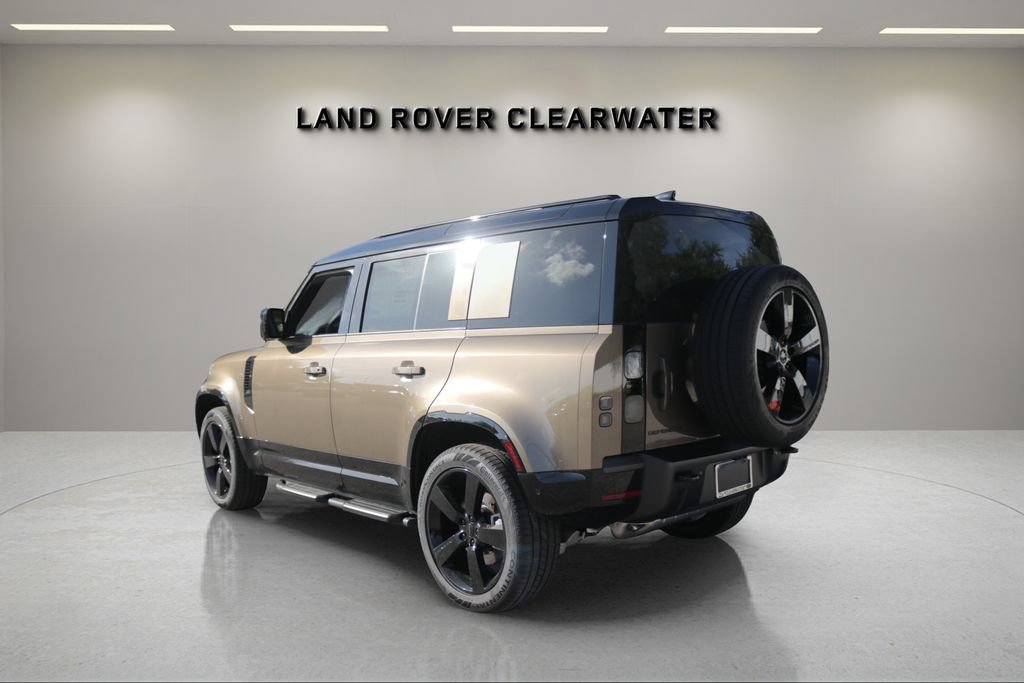 New 2026 Land Rover Defender 110 X-Dynamic SE AWD/4WD image 3
