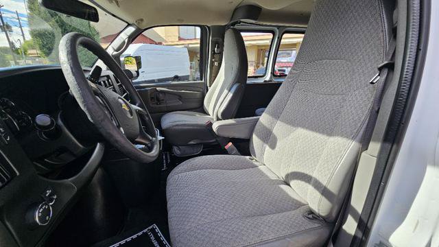 Used 2015 Chevrolet Express 3500 LT w/ LT Preferred Equipment Group RWD image 11