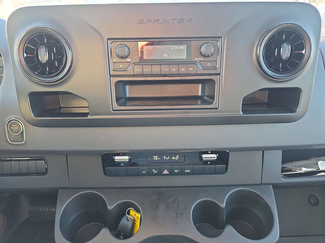 Used 2023 Mercedes-Benz Sprinter 4500 image 9