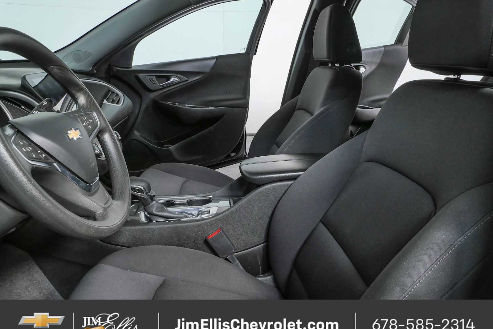 Used 2023 Chevrolet Malibu LT FWD image 5