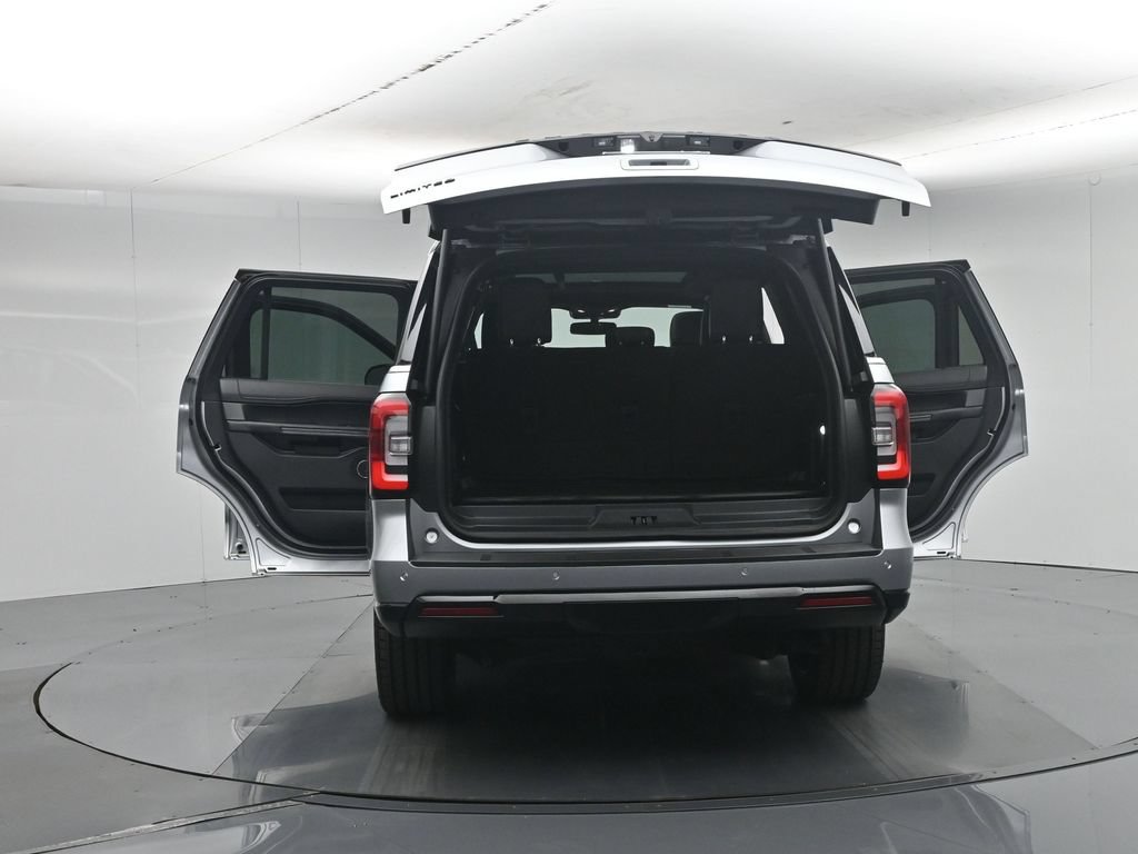 Used 2023 Ford Expedition Limited AWD/4WD image 38