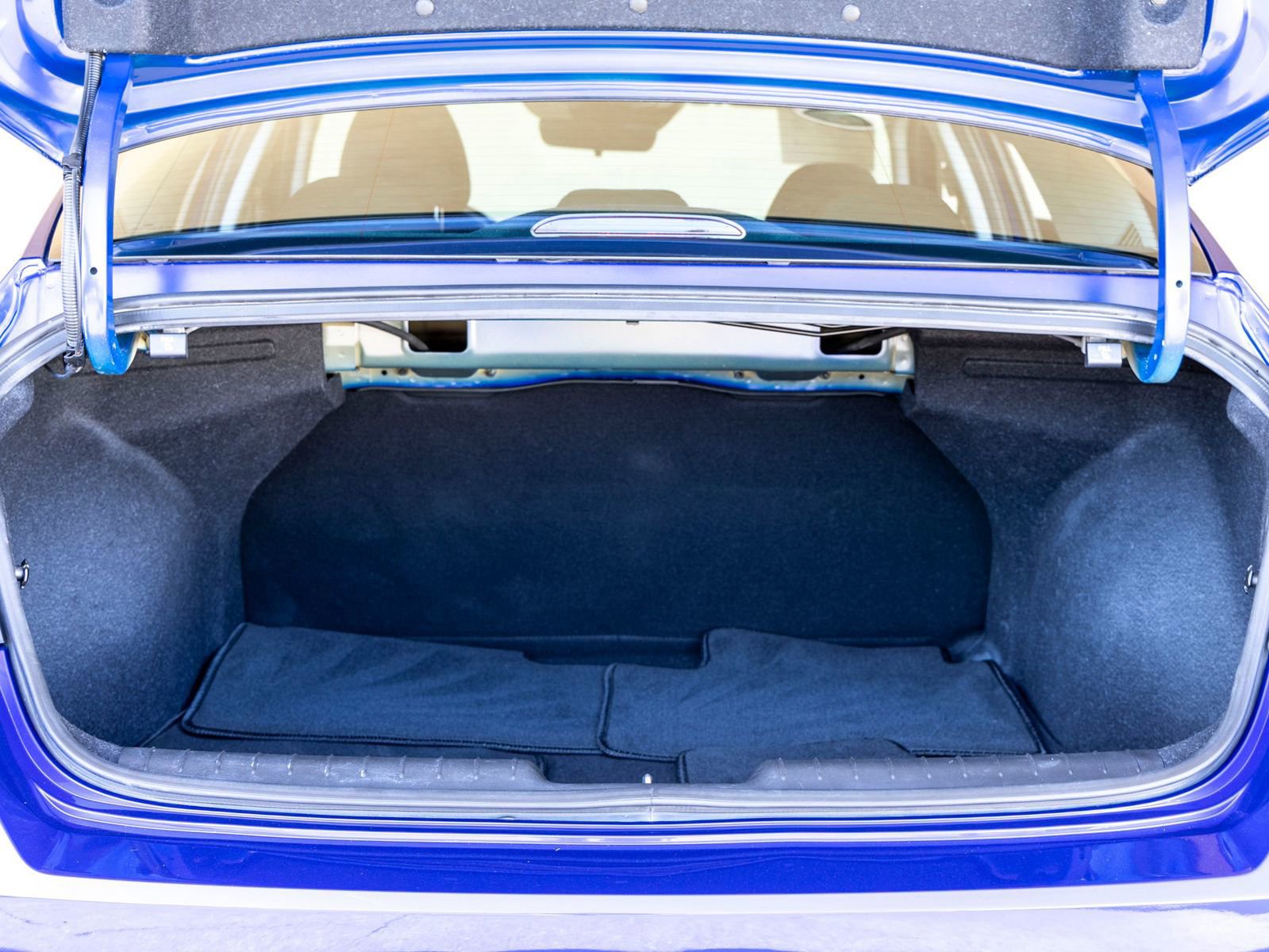 Used 2023 Hyundai Elantra SEL w/ Cargo Package image 22