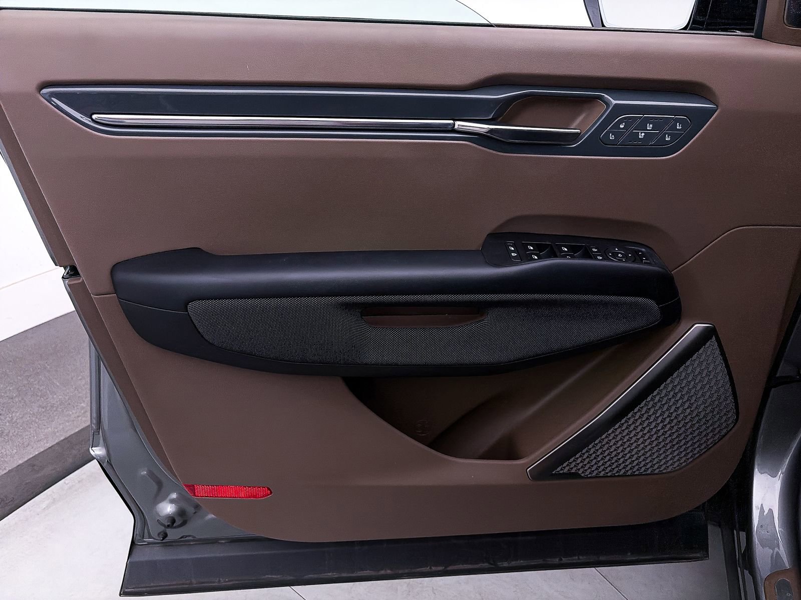 Used 2024 Kia EV9 GT-Line image 19