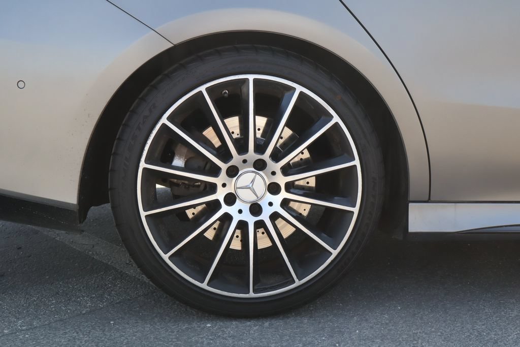 Used 2020 Mercedes-Benz CLA 35 AMG 4MATIC image 11