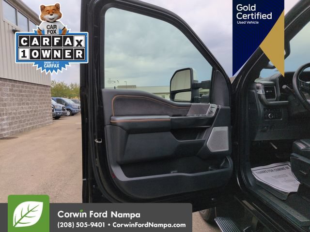 Used 2024 Ford F350 Platinum w/ FX4 Off-Road Package AWD/4WD image 12