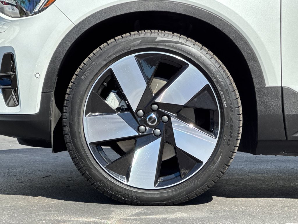 Certified 2023 Volvo C40 P8 Recharge Plus w/ Climate Package AWD/4WD image 24
