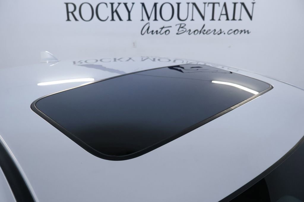 Used 2020 Acura ILX image 11