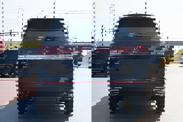 New 2026 Volkswagen Atlas SE image 4