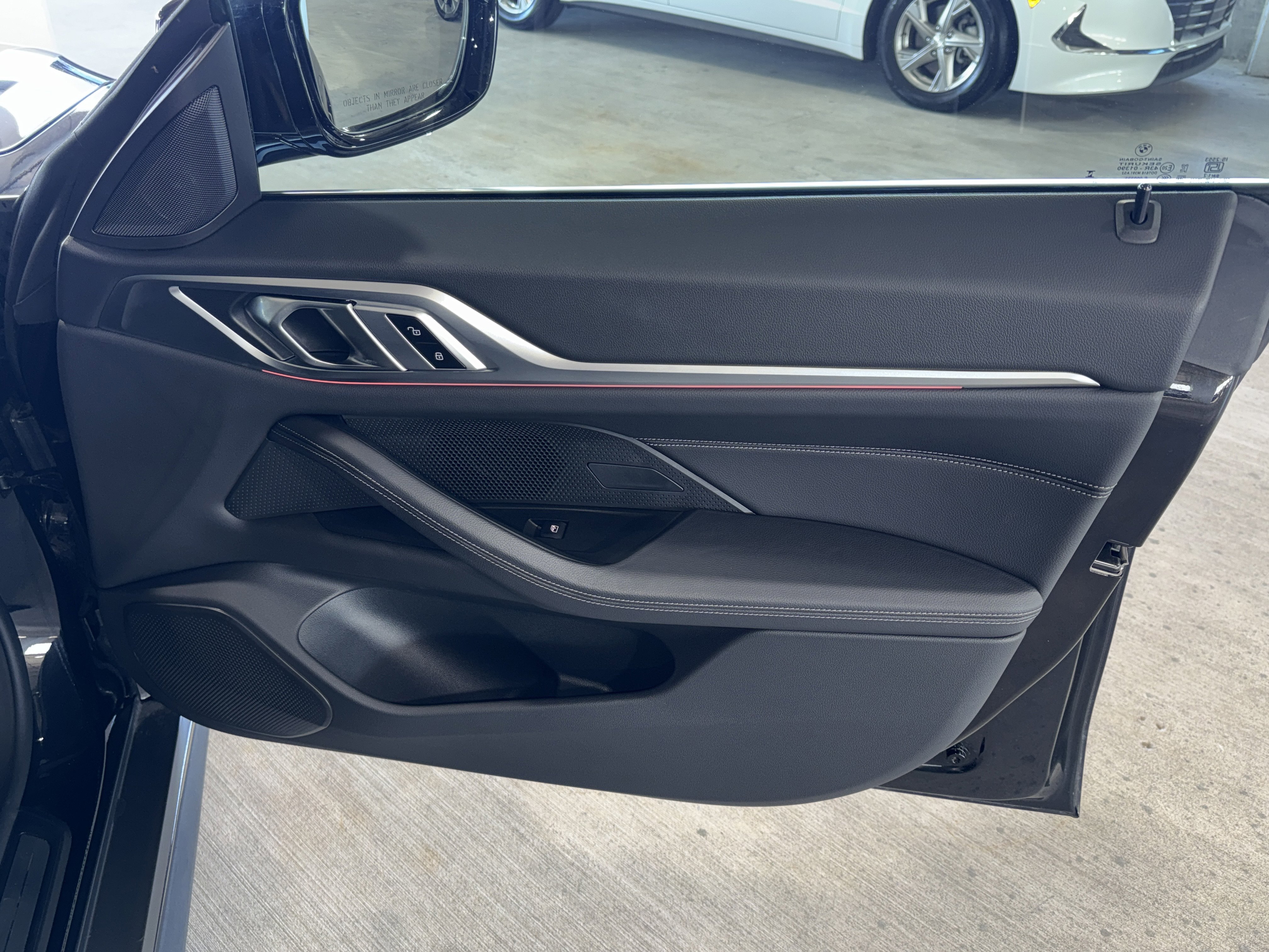 Certified 2025 BMW i4 eDrive40 image 9