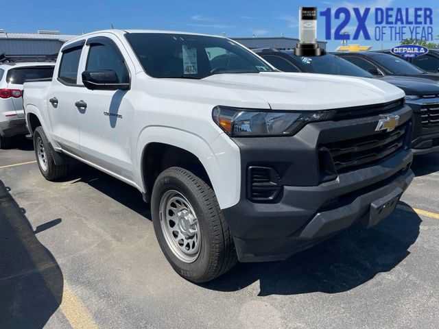 Used 2023 Chevrolet Colorado W/T w/ Technology Package RWD image 1