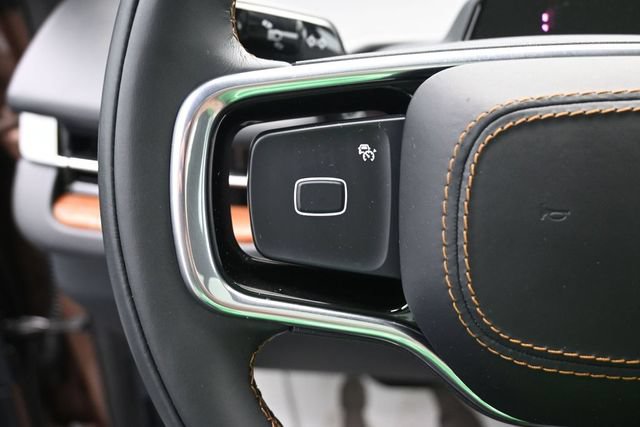Certified 2025 Lincoln Navigator Black Label AWD/4WD image 12