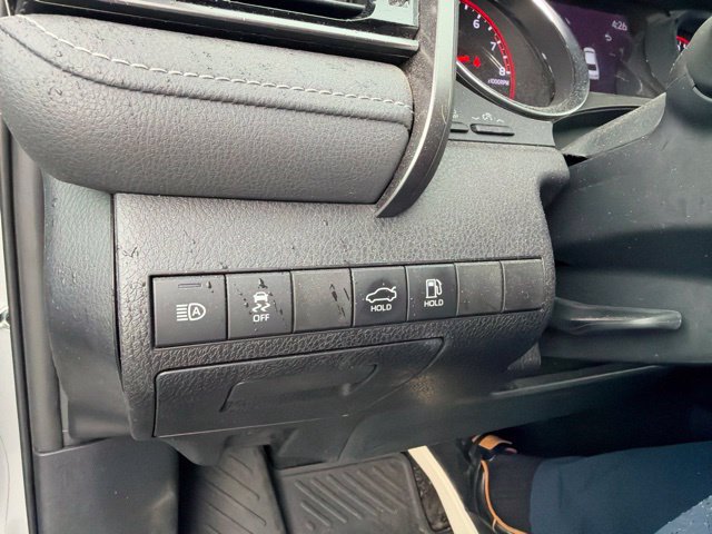 Used 2019 Toyota Camry XSE FWD image 4