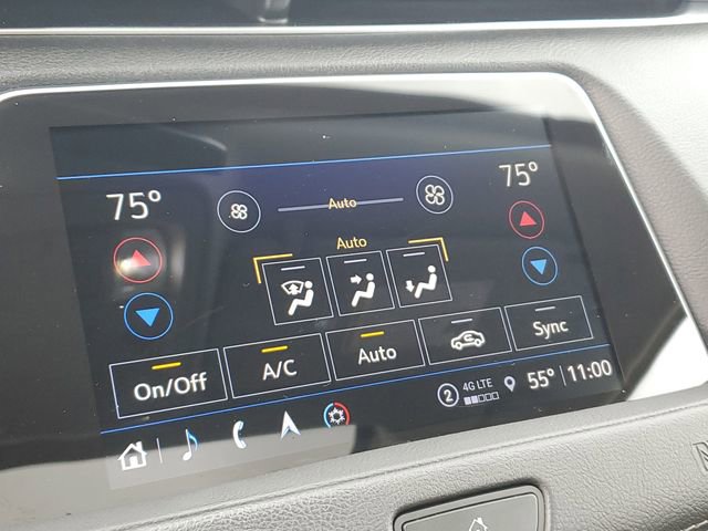 Used 2021 Cadillac XT4 Premium Luxury w/ Driver Assist Package AWD/4WD image 15