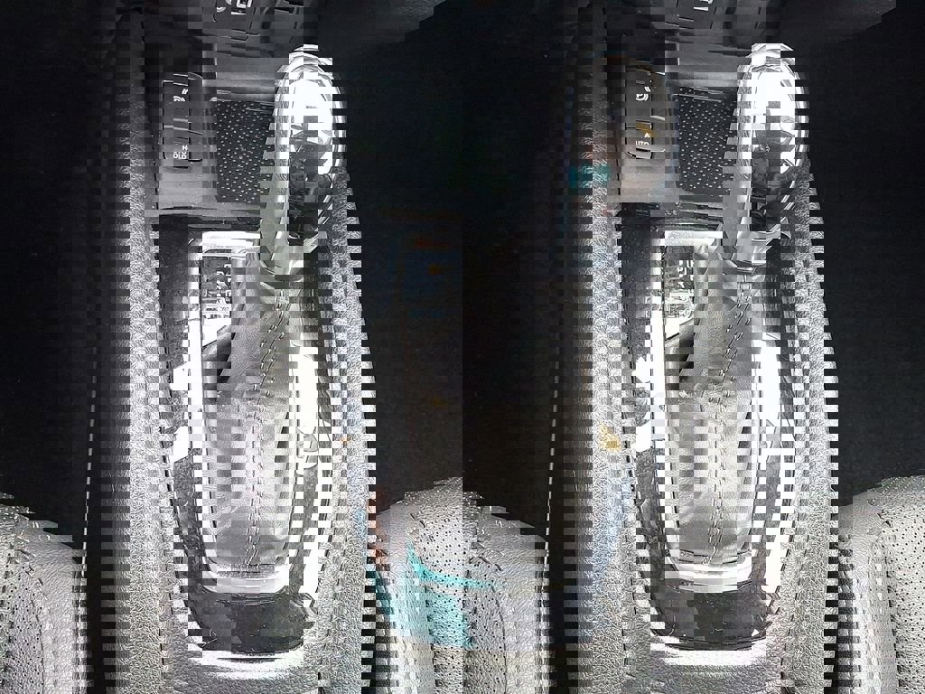 Used 2022 Nissan Rogue Sport SL w/ Premium Package image 16