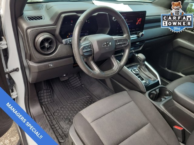 Used 2023 Chevrolet Colorado Trail Boss AWD/4WD image 18