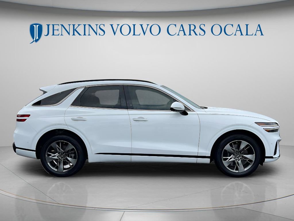 Used 2022 Genesis GV70 3.5T Sport w/ Sport Advanced Package AWD/4WD image 2