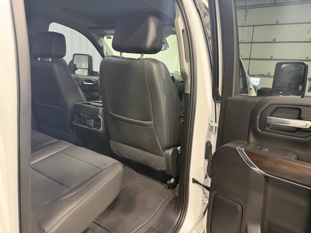 Used 2021 GMC Sierra 2500 SLT w/ SLT Premium Package AWD/4WD image 28