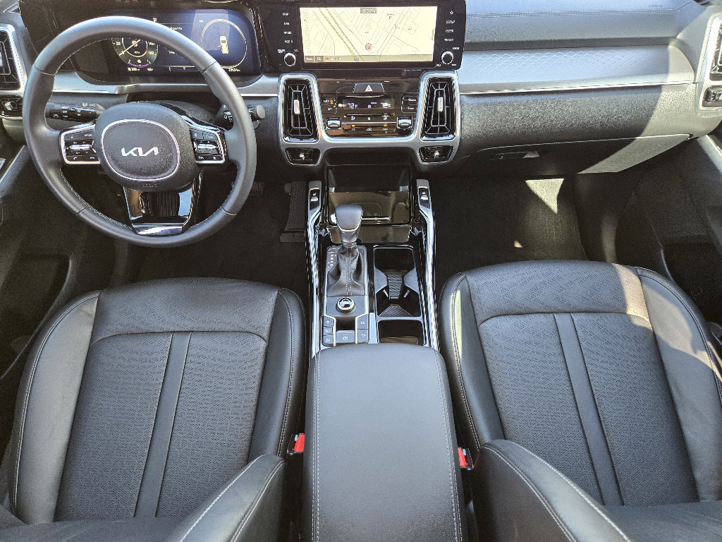 Certified 2023 Kia Sorento SX image 5