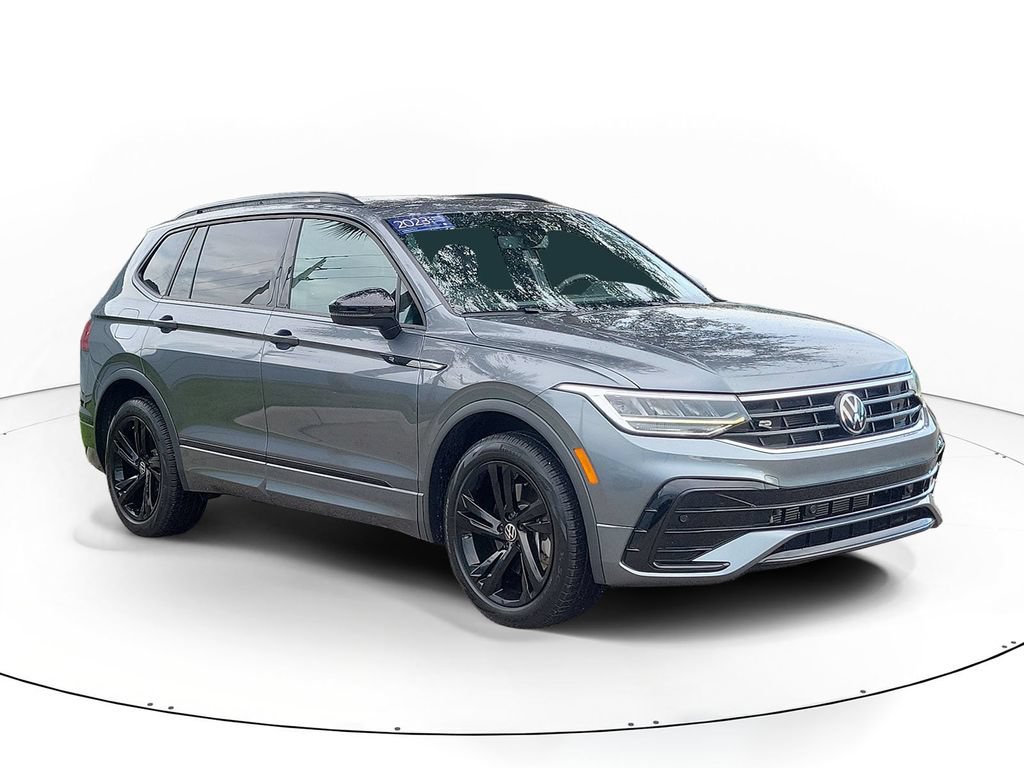 Certified 2023 Volkswagen Tiguan SE R-Line FWD image 1